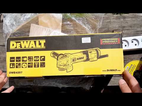Шліфмашина кутова болгарка мережева DeWALT DWE4257