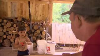TRADITIONAL CANOE MAKER TODD LABRADOR