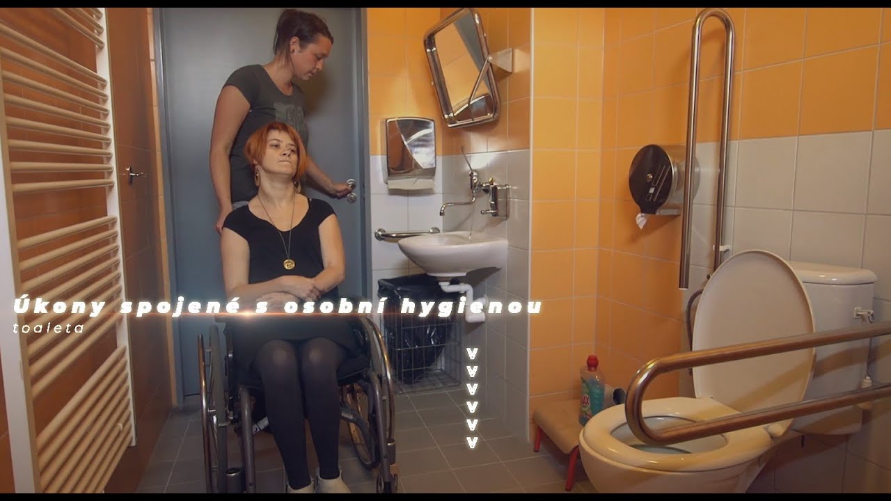Instruktážní video: asistování na toaletě