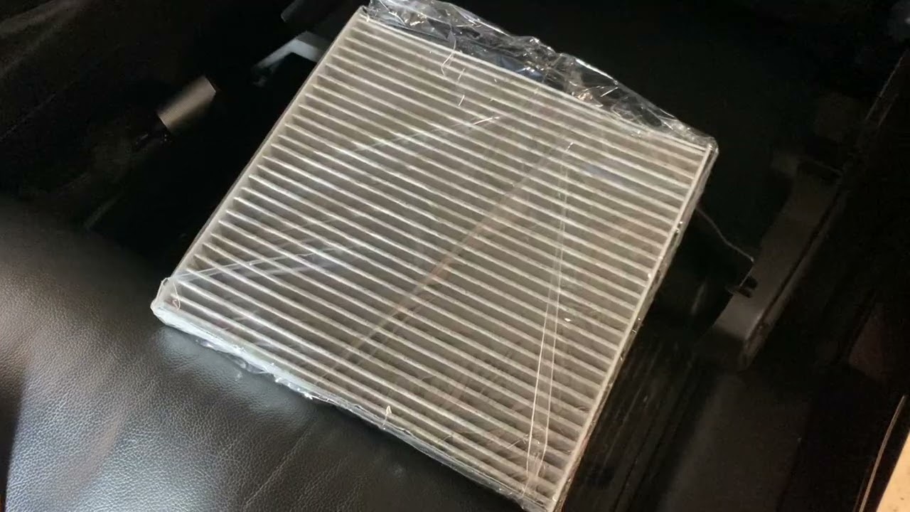 How to Replace Cabin Air Filter on a Honda CRV - YouTube