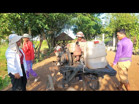 794. ជាងបញ្ចប់ការធ្វើរបងរបស់បងស្រី ហើយមករៀបចំជួសជល់របងលោកគ្រូ Life in the Cambodian Countryside