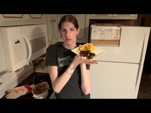 the best mac & cheese ever (ft. balsamic brussels)