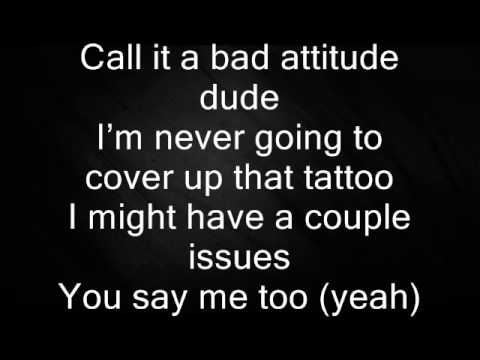 Avril Lavigne- Rock n' roll lyrics video