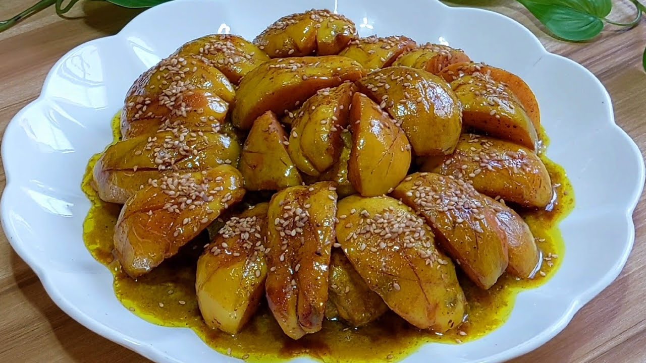 مرقة الدجاج بالسفرجل خطيرة 😋 معسل طايب و ذايب و لونه محمر يا سلاام 😍 المريقة خاترة عاقدة شهوة منها