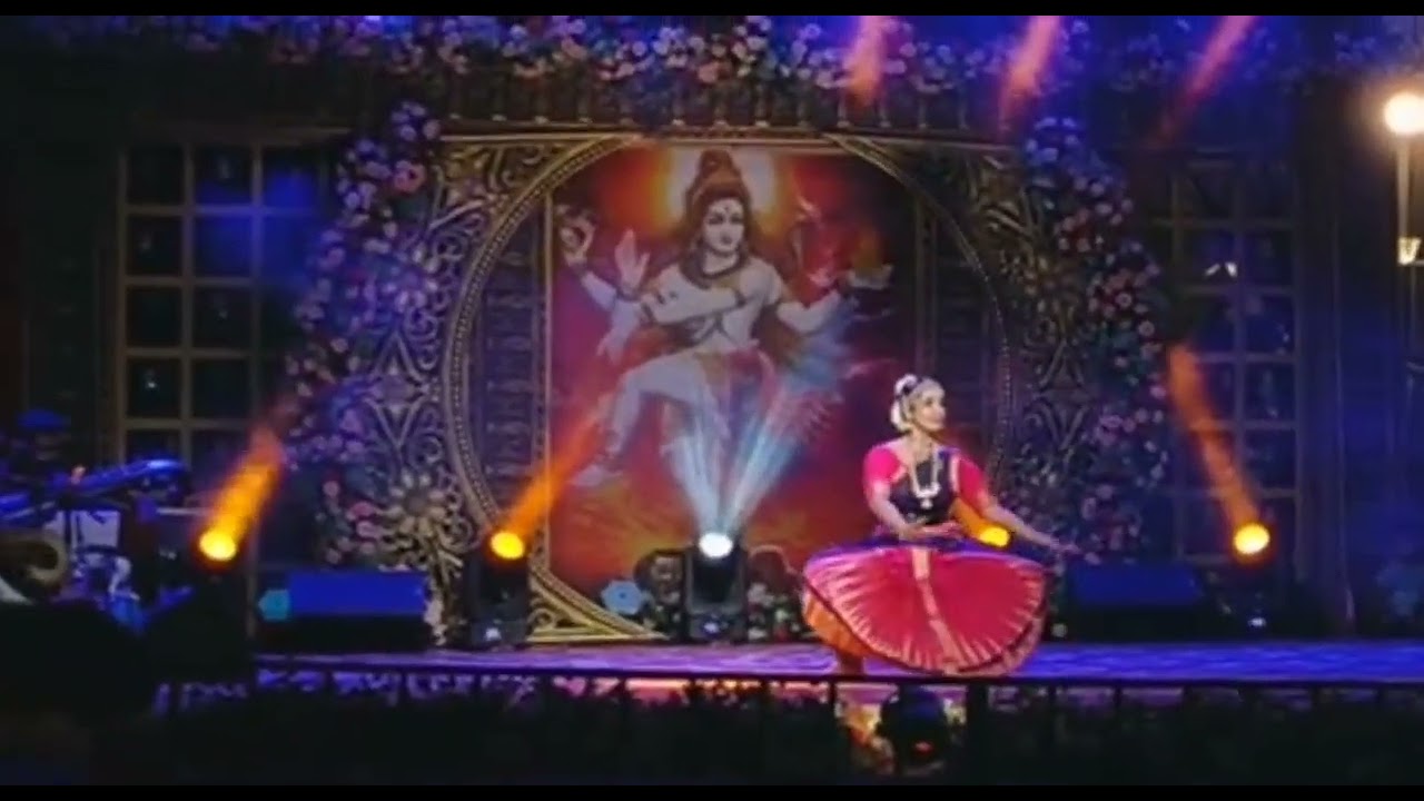 നവ്യാ നായർ 