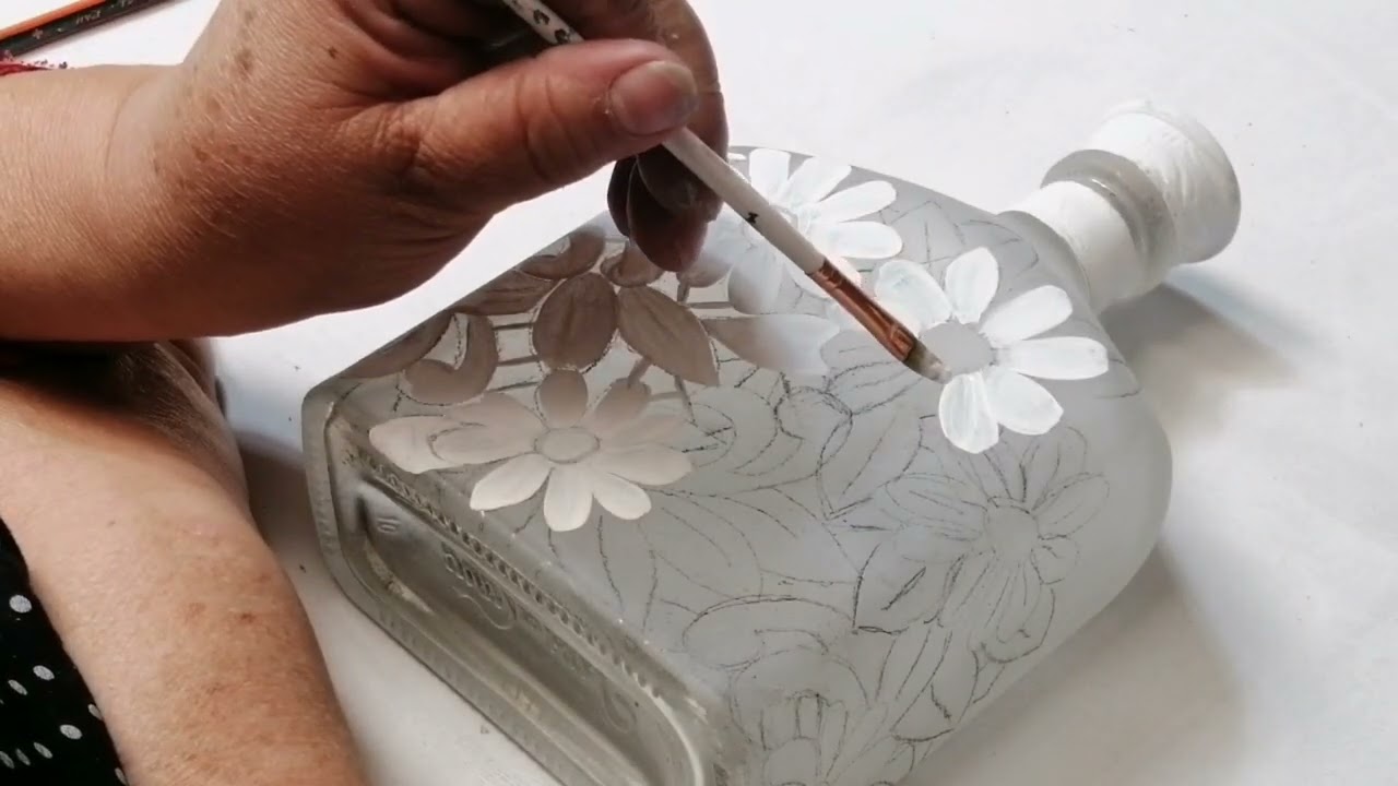 Esmerilado con Imitación Bordado Richeliu