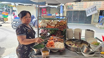 Hết nước chấm với những chiếc đầu cá lóc đồng tại tiệm bún mắm của bà trùm Út Mẫn