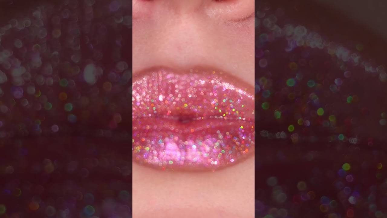 [pr] Trying on holographic gloss in pretty pink - Pink Holo by Question Beauty