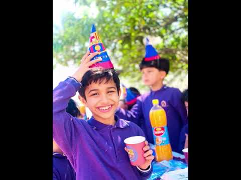 طالب المعالي محمد يحتفل بإتمامه حفظ جزء عم 