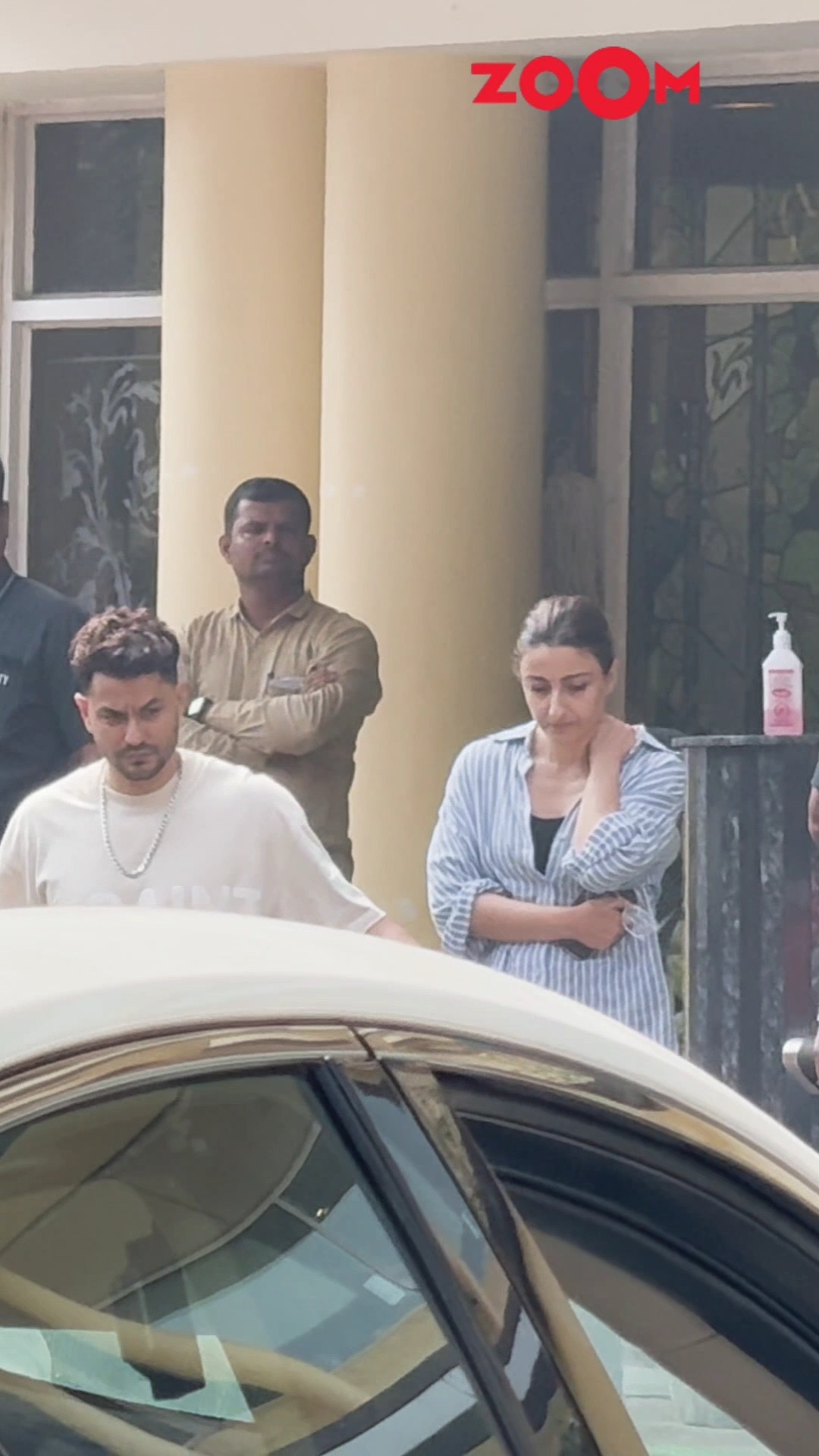 Saif Ali Khan ATTACK: Soha-Kunal Kemmu seen LEAVING the hospital #shorts
