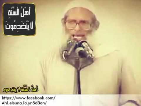 نساء كاسيات عاريات