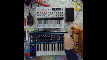 Novation Bassstation2 & Arturia Microfreak IDM/Ambient jam