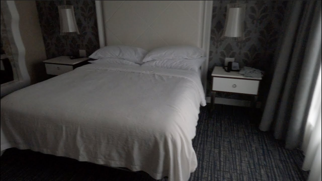 Got the 2 Room Suite 1 King Bed at the Embassy Suites! YouTube