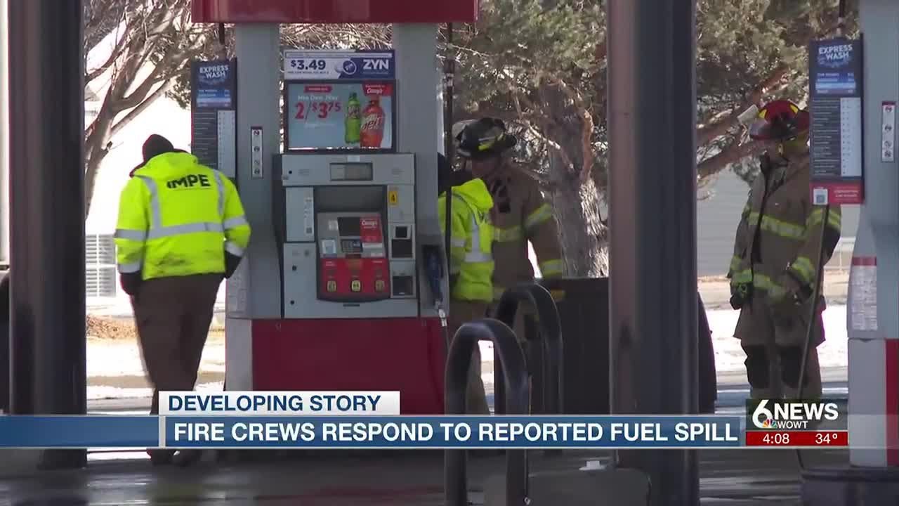 Omaha fire crews respond to reported fuel spill near 168th, West Maple ...