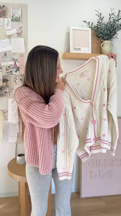 unboxing the new taylor swift lover cardigan!! 🩷🏹☁️😍