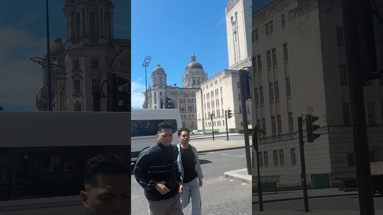 Nyebrang di kota Liverpool #travel #cruise #traffic