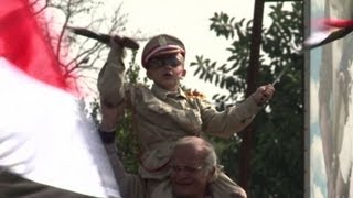 Egyptians protest in support of the army