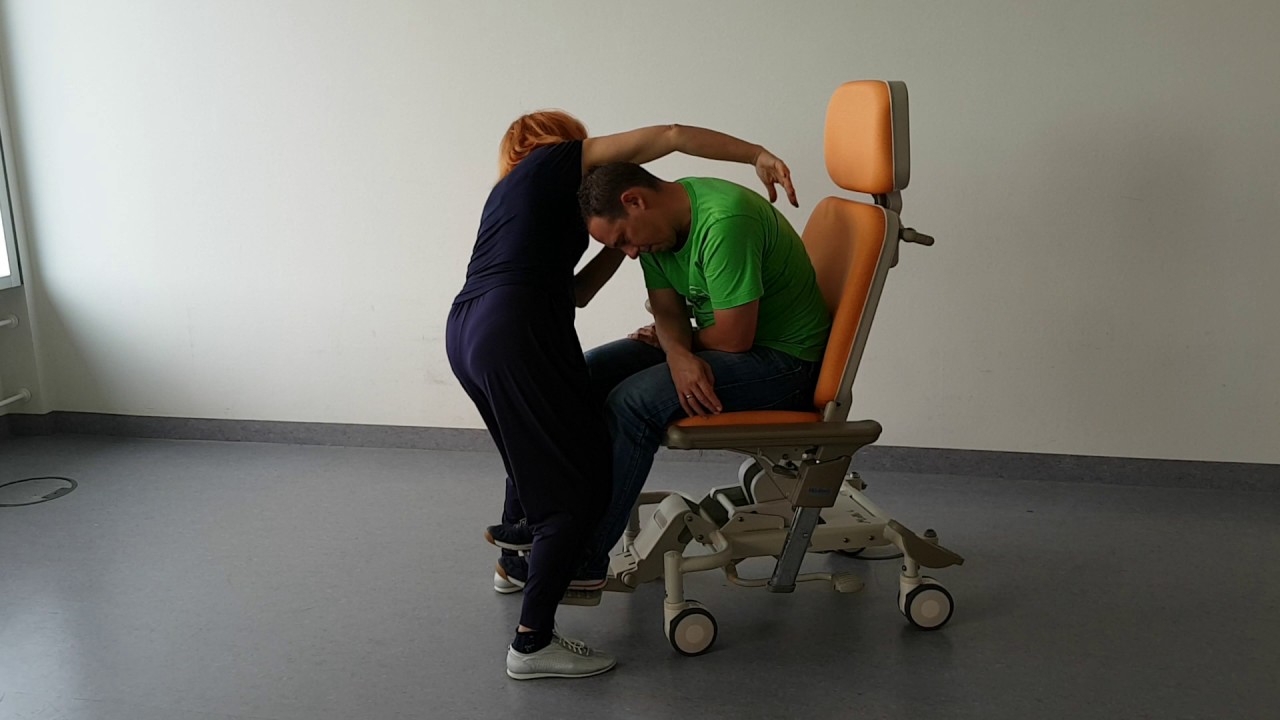 VAP-Nurse Modul 1: Im Mobilisationsstuhl passiv zurück bewegen
