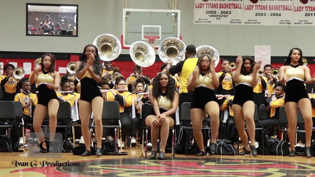 thurgood-marshall-high-school-marching-band-performance-at-underground