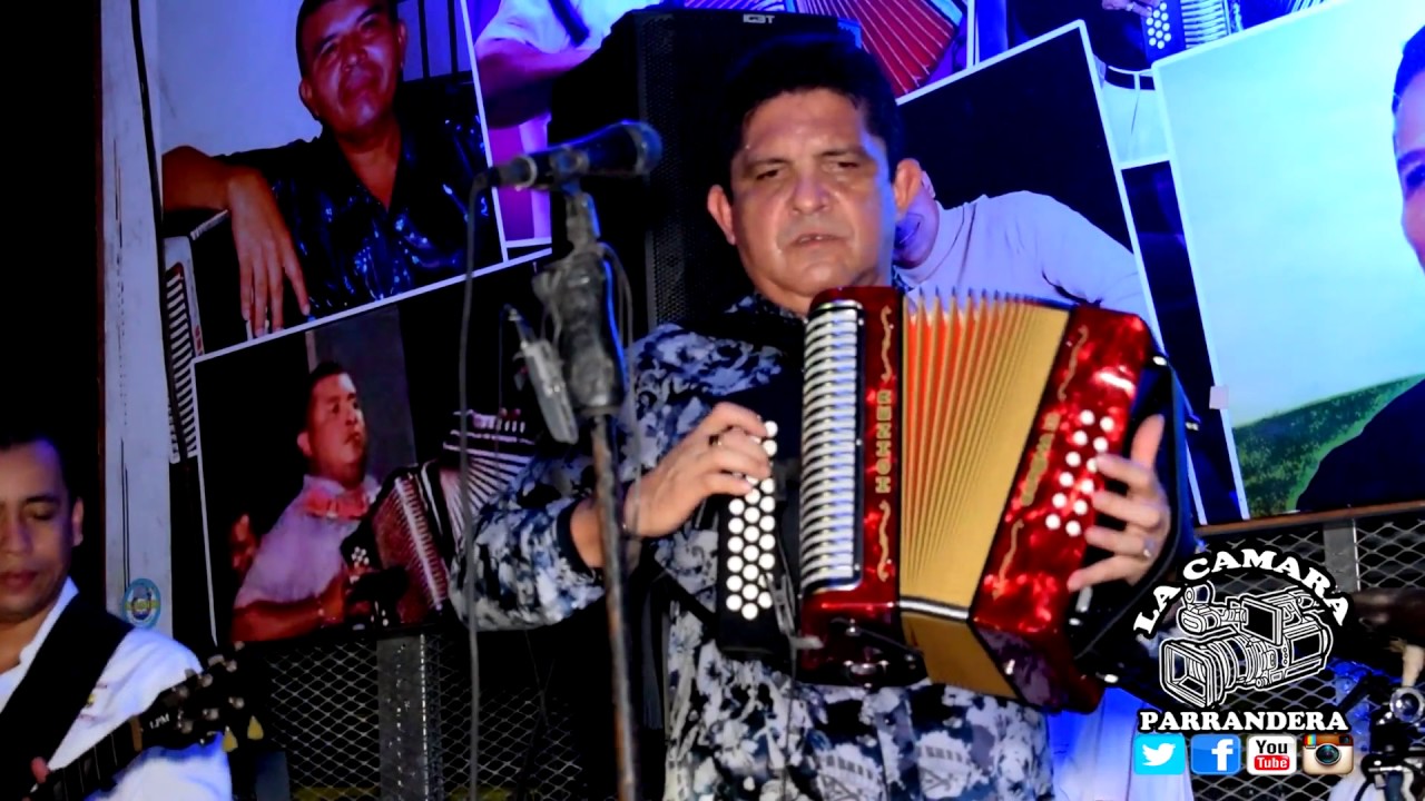 EN LA CAMA DEL DIFUNTO LESLY SANTAMARIA