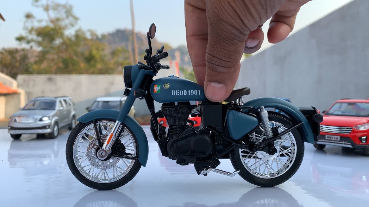 Unboxing Of Mini Royal Enfield Classic 500 Bullet Diecast