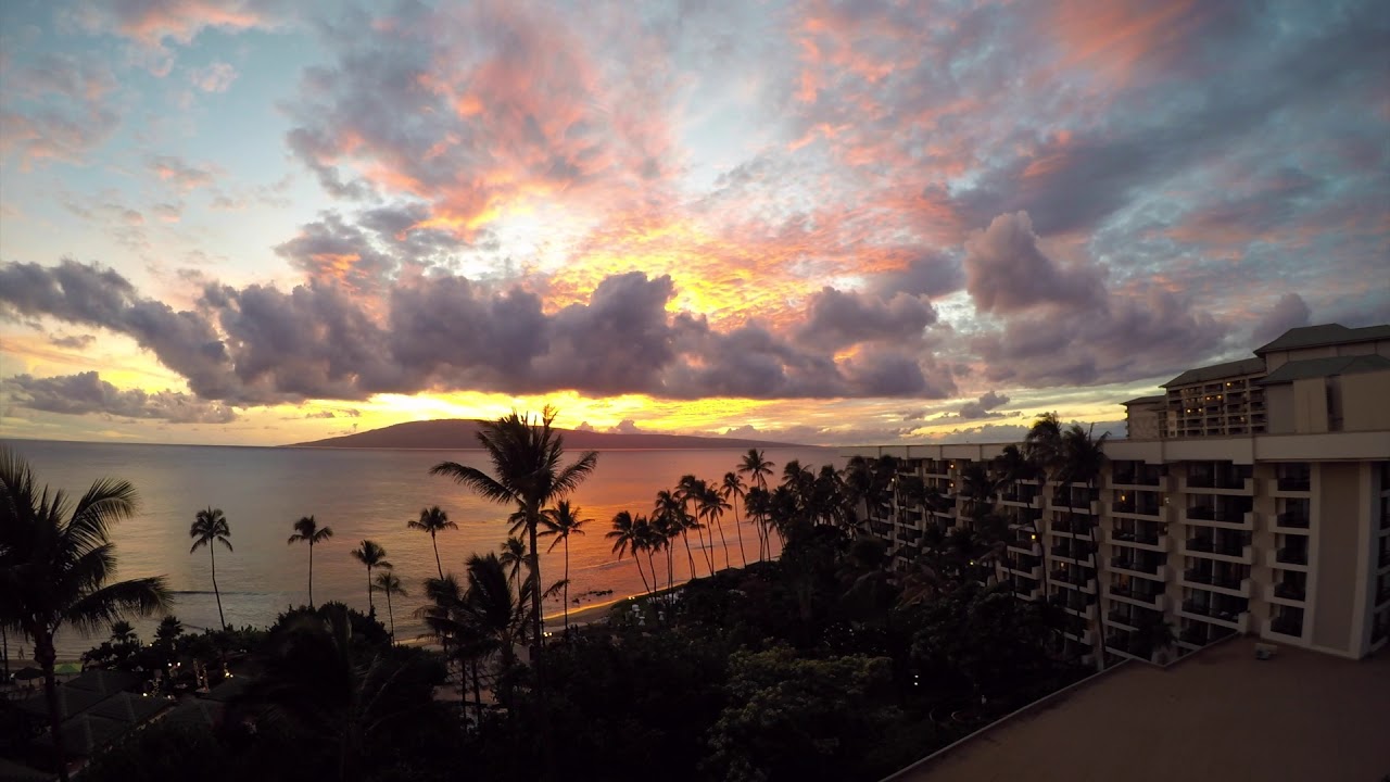 Gorgeous Hawaiian Sunset - Ka'anapali Maui Time Lapse - Hyatt Regency