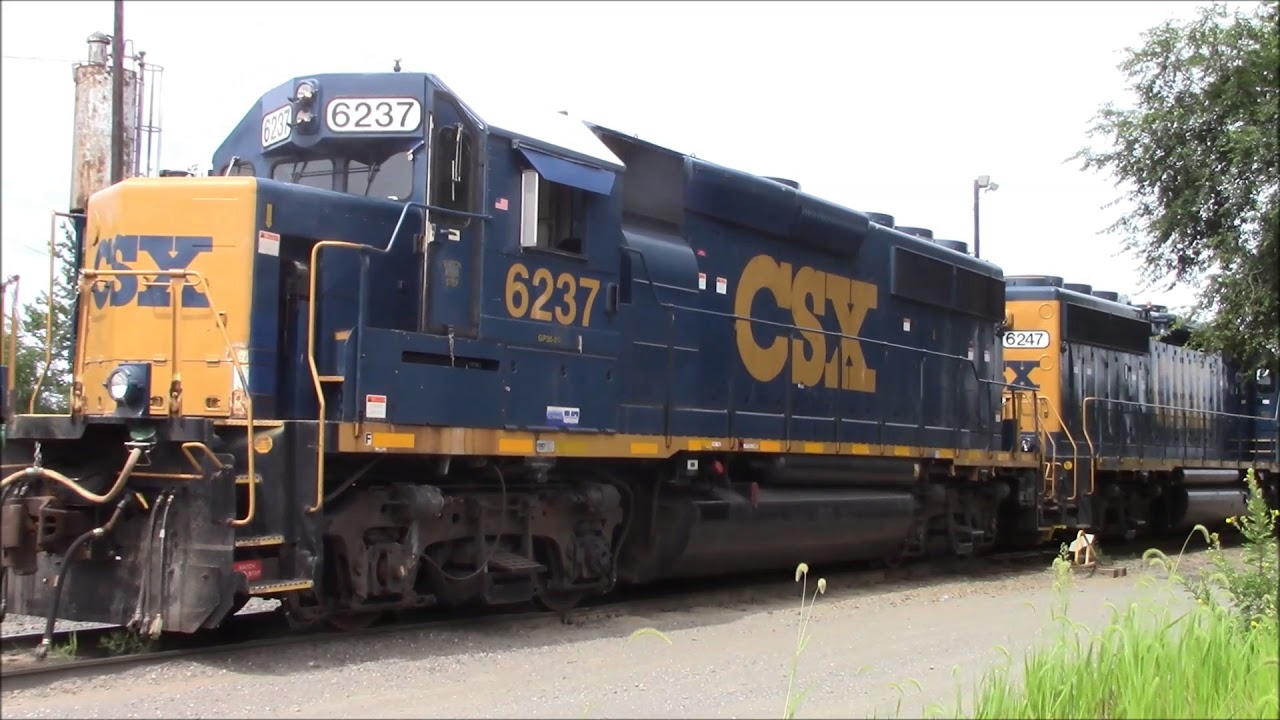CSX & MBTA Trains at Framingham!!! - YouTube