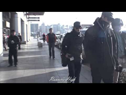 [Fancam] 130321 ZE:A Dongjun - 김포공항 출국