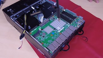 ThinkEdge SE360 V2 installing an IO module board