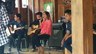 Download lagu Surat cinta untuk starla cover dunia gitar feat lady wijaya Surat cinta untuk starla cover dunia gitar feat lady wijaya