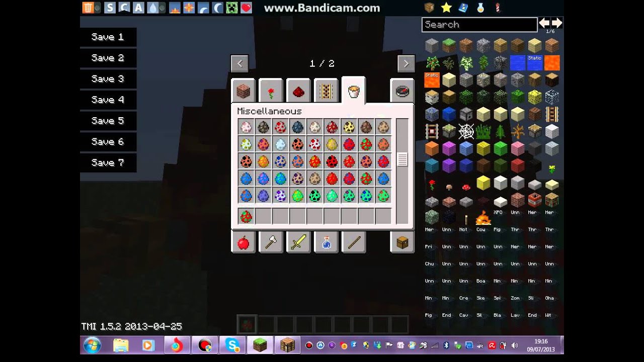 Minecraft: Paris Looks at Mods! - YouTube