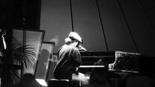 Elton John (Solo) - Los Angeles (1978) (Soundboard Recording)