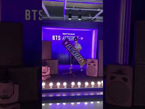 BTS 초콜릿 스니커즈 팝업스토어 가챠머신에서 뽑은 굿즈는?! 두구두구두구! #shorts