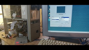 Trash Picked 486 Windows 95 install from  Floppy Disk