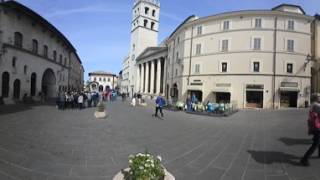 360 of the Assisi town square, outside the church of Santa Maria sopra Minerva