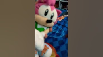 Sonic blinking in Morse code do get waiter silvers attention