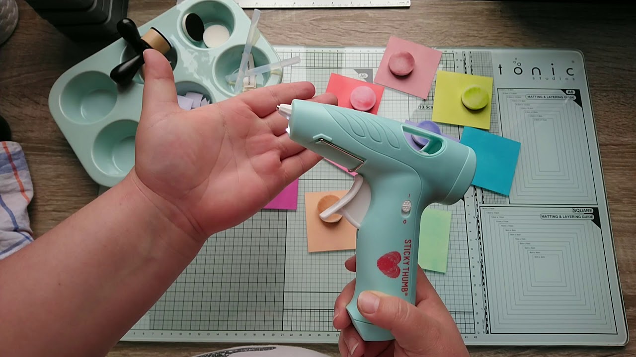 Revue #3 : le pistolet à colle sans fil d'American craft + tutoriel nuancier chevalet (partie 2)