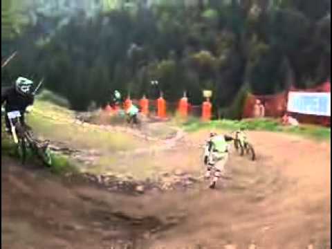 bike finishes race without rider - YouTube
