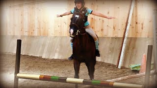 JUMPING BAREBACK! Day 243 (09/03/18)