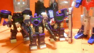 OPTIMUS PRIME reviews Reflector