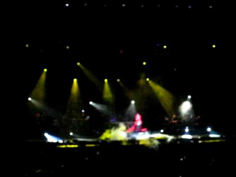 海上花 - Jenny Tseng 甄妮 愛SHOW 演唱会 2010 Farewell World Tour Singapore (July 17, 2010)