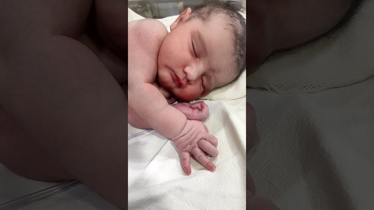 sleeping time of new born baby 