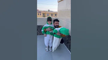وقتی عروسک نقش بدلکارو بازی می کنه 