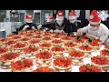 크리스마스에 제일 바쁜곳! 속이 보이는 푸짐한 딸기생크림 케익 대량생산 / Busy with Christmas! Strawberry Cake Factory