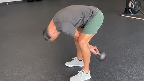 3 Reasons Why Your Back Hurts Doing Kettlebell Swings