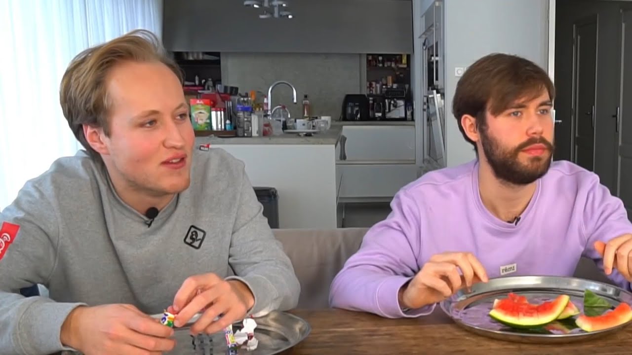 Klop Klop Wie Is Daar Grappen - Margaret Wiegel