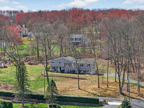 21 Lillinonah Drive, Brookfield, CT home video tour