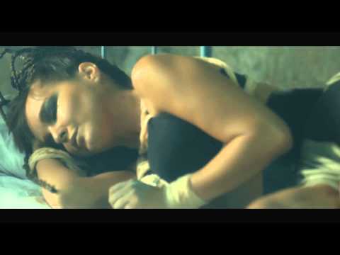 Bengü - Yaralı (orjinal klip) HD