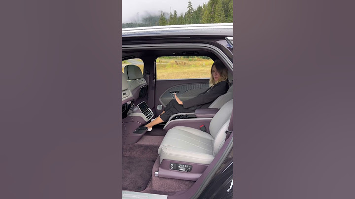 Wow! How cool are those Airline seats of the all new Bentley Bentayga EWB?💺#shorts | Jessicarmaniac