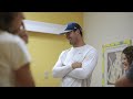 Daniel Jones Visits Children at the Peyton Manning Children's Hospital